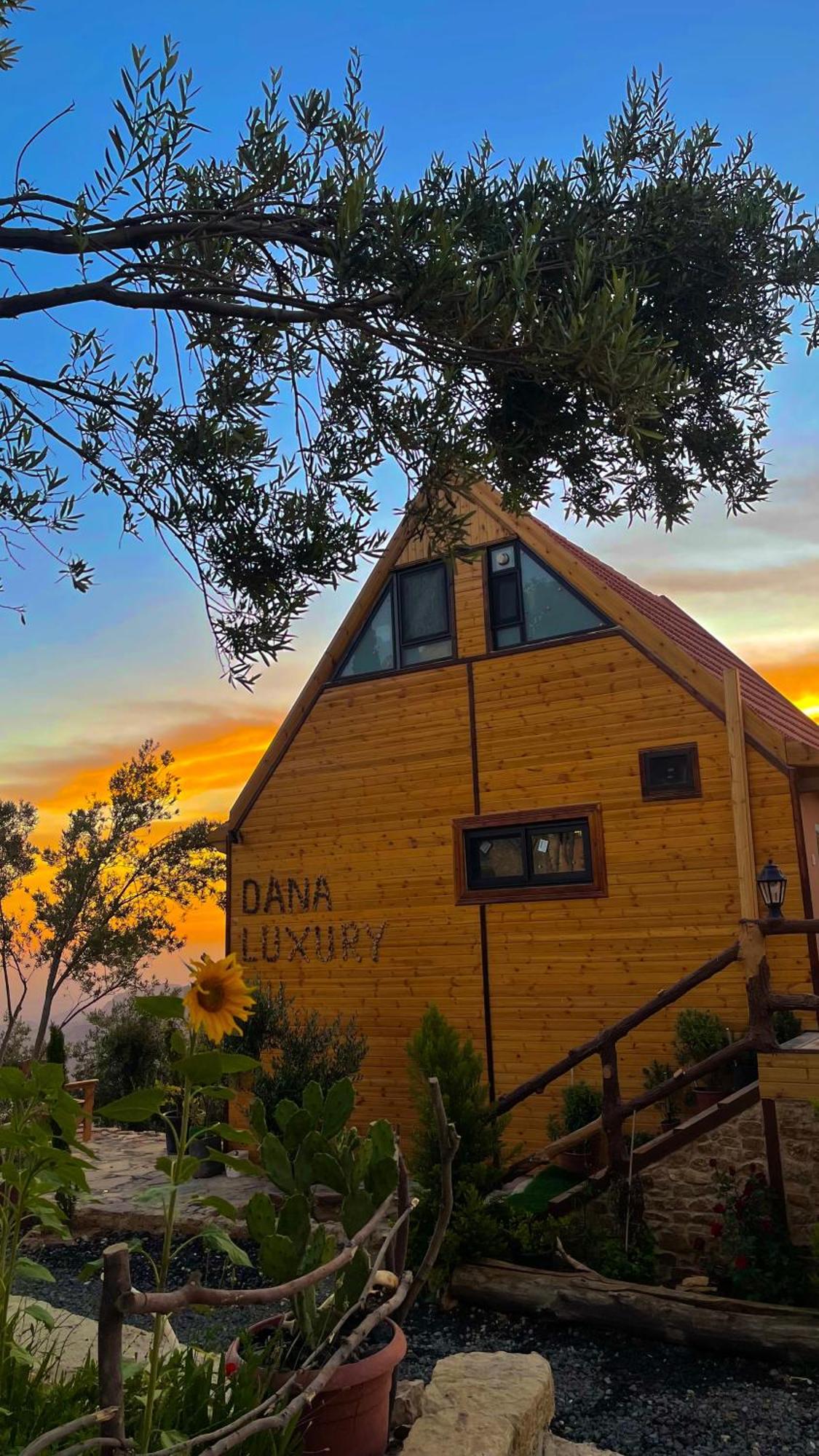 Отель Dana Luxury Huts Экстерьер фото