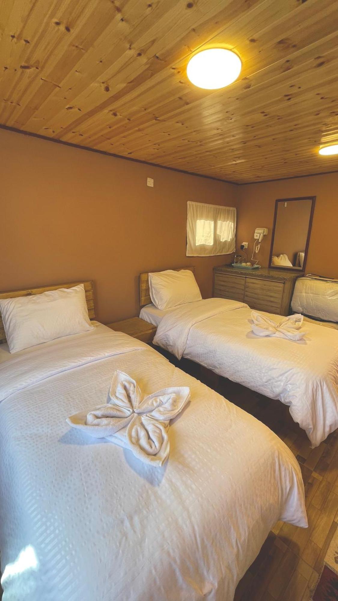 Отель Dana Luxury Huts Экстерьер фото